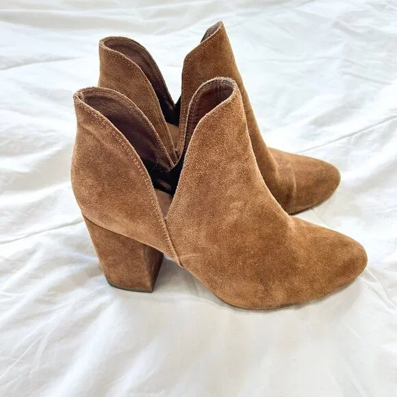 Michael by Michael Shannon Tan Suede Leather Block Heel Booties Women’s Size 9 - Picture 4 of 9